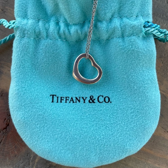 Tiffany & Co Elsa Peretti Floating Heart Necklace - Picture 2 of 3